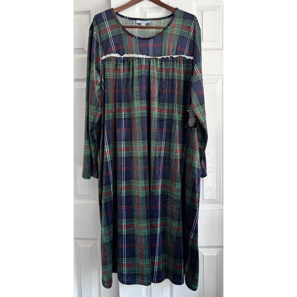 NWT Only Necessities Velour Long Sleeve Nightgown L 18/20 Green Blue Plaid Soft